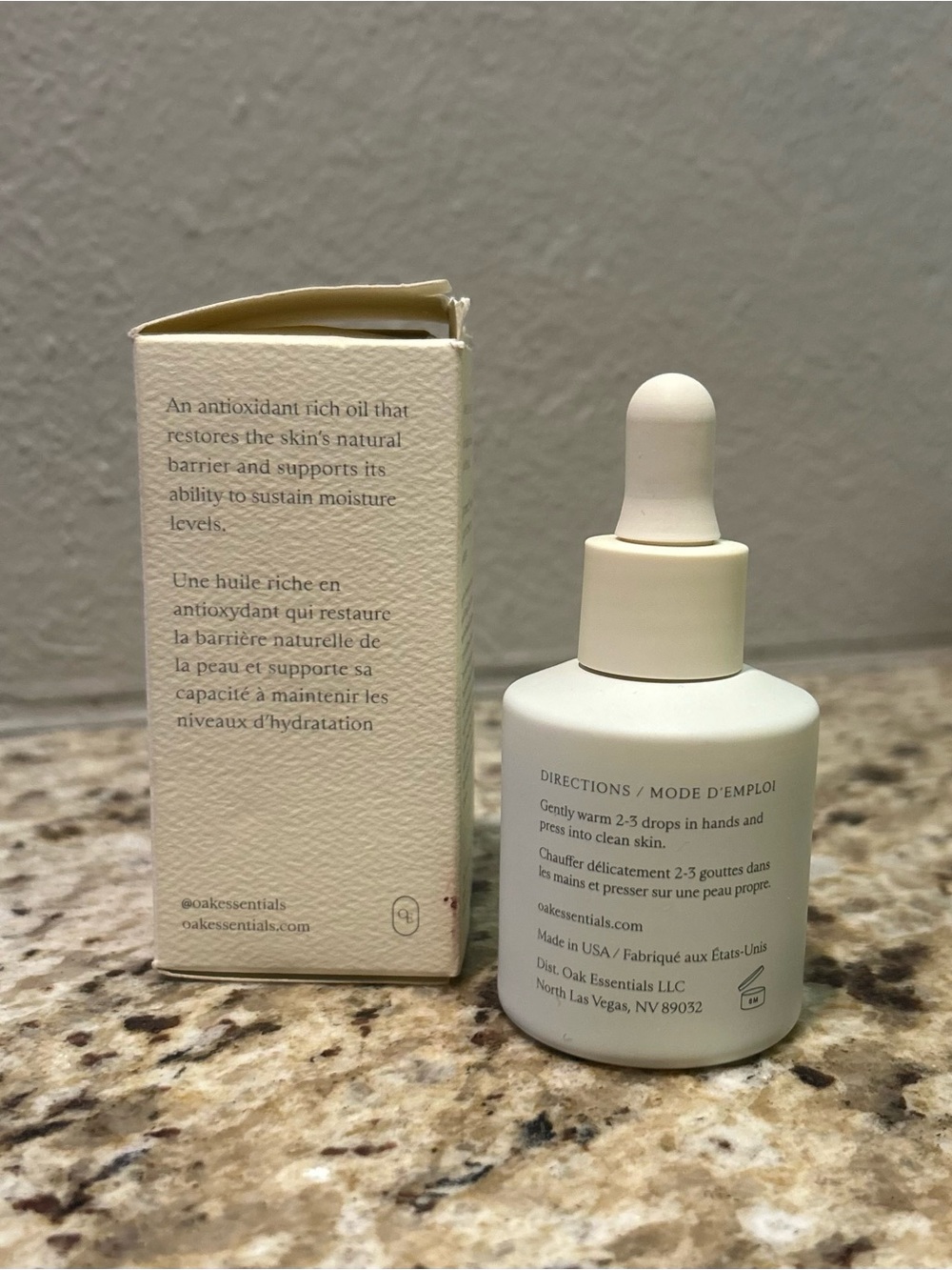 Oak Essentials Facial Ritual Oil - Picture 3 of 4